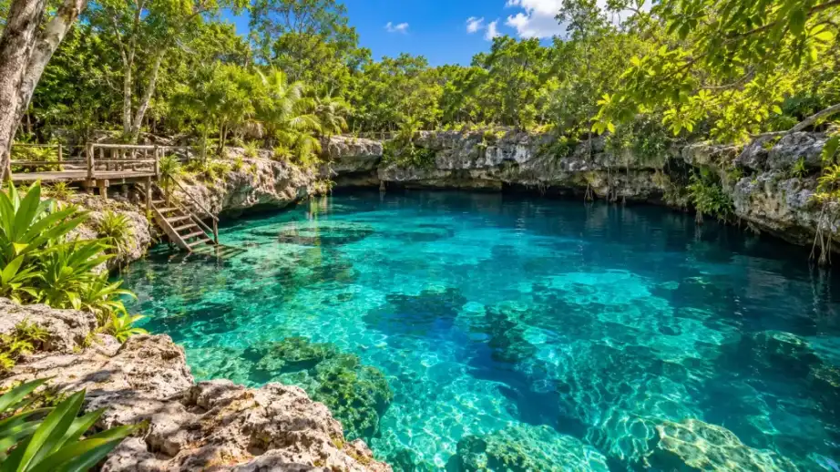 Cenote Azul